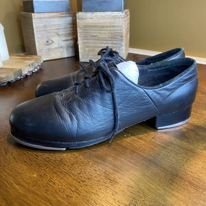 Classic Black Leather Lace-Up Tap Shoes